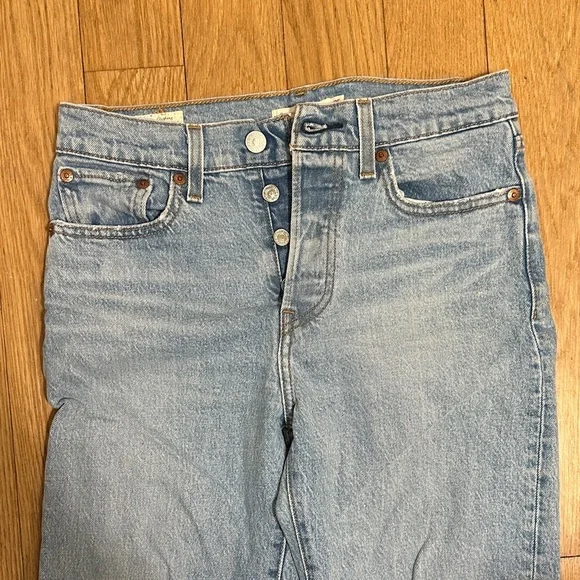 Levi's Light Blue Distressed Mid Rise Straight Jeans - Picture 3 of 6